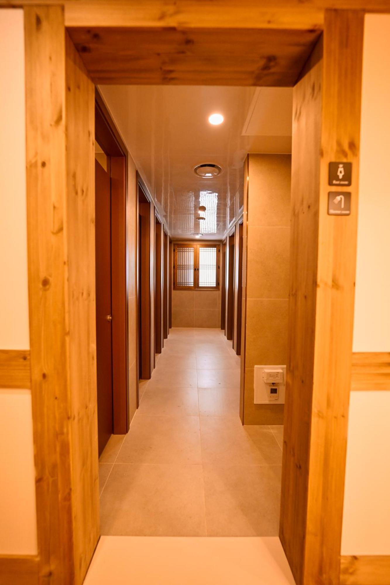 Hanok Hotel Daam Seoel Buitenkant foto
